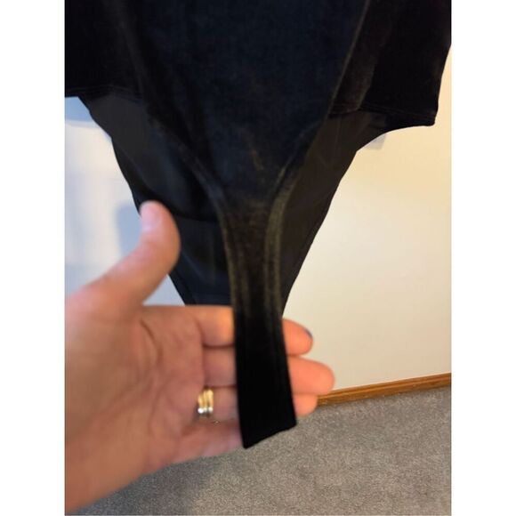 Good American Black Velvet Cheeky Bodysuit Square Neck Size 6=3X or 22-24 NWT - Picture 10 of 13
